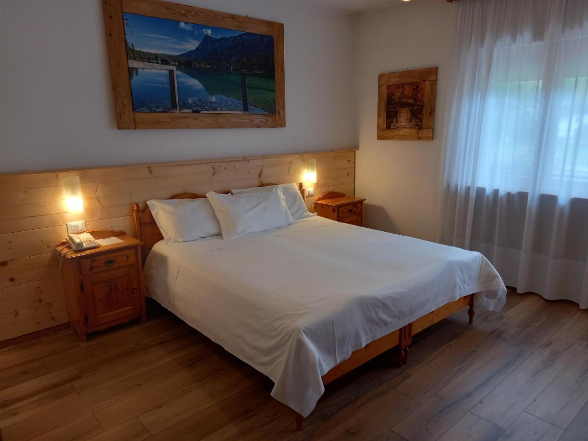 Albergo Scoiattolo Фалькаде Экстерьер фото