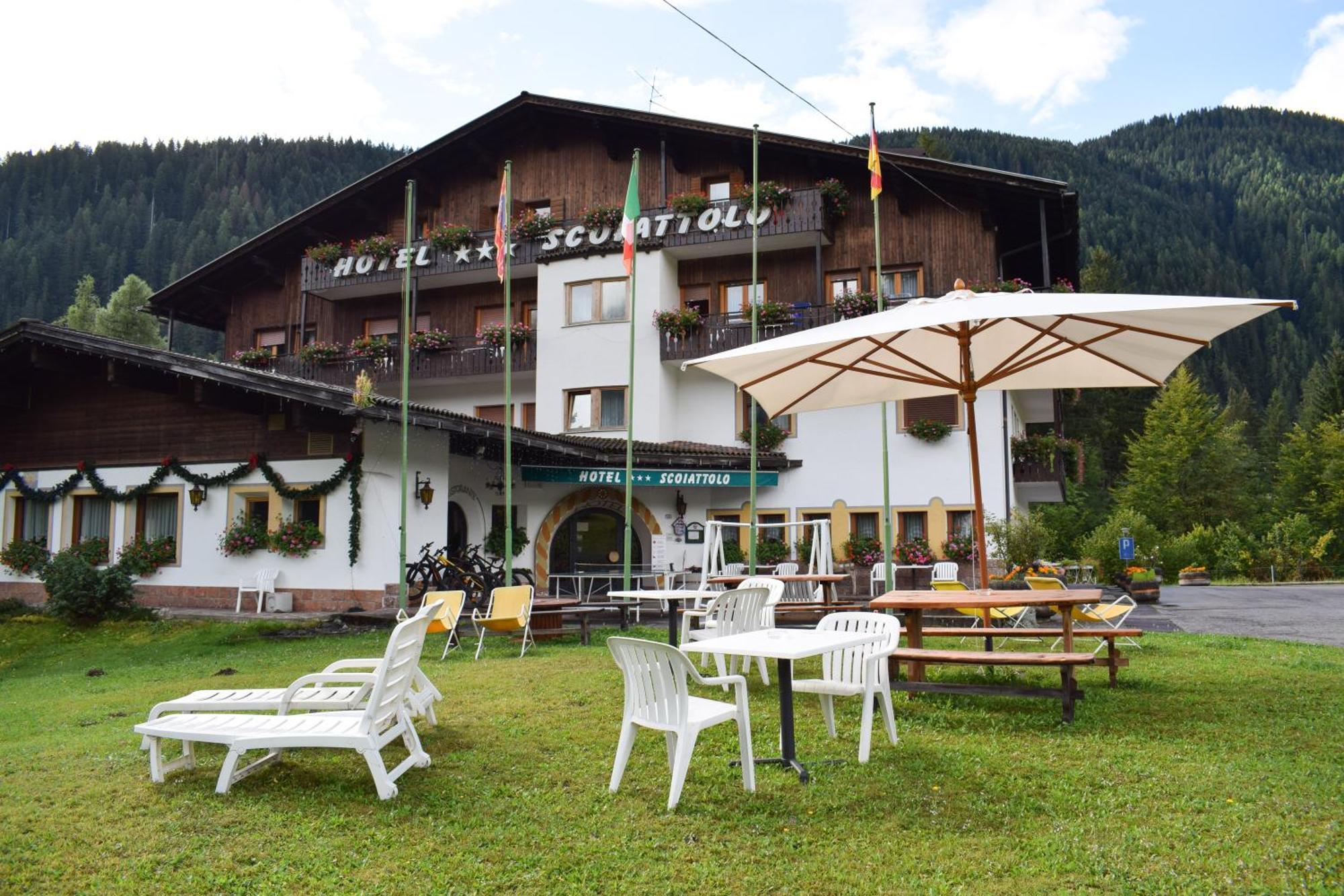 Albergo Scoiattolo Фалькаде Экстерьер фото